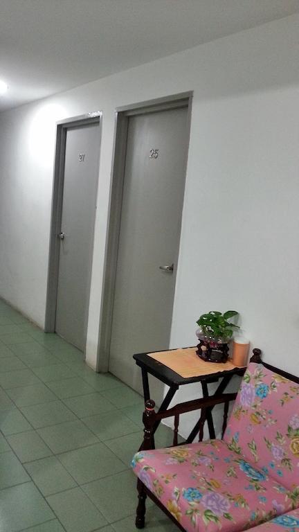 Lucky Hotel Johor Bahru Exterior foto